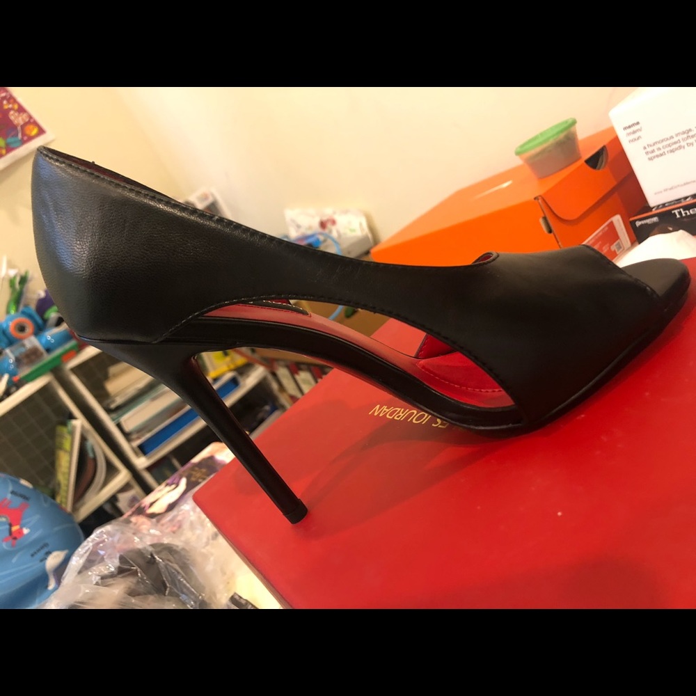 Brand new black heels by Charles Jourdan Paris